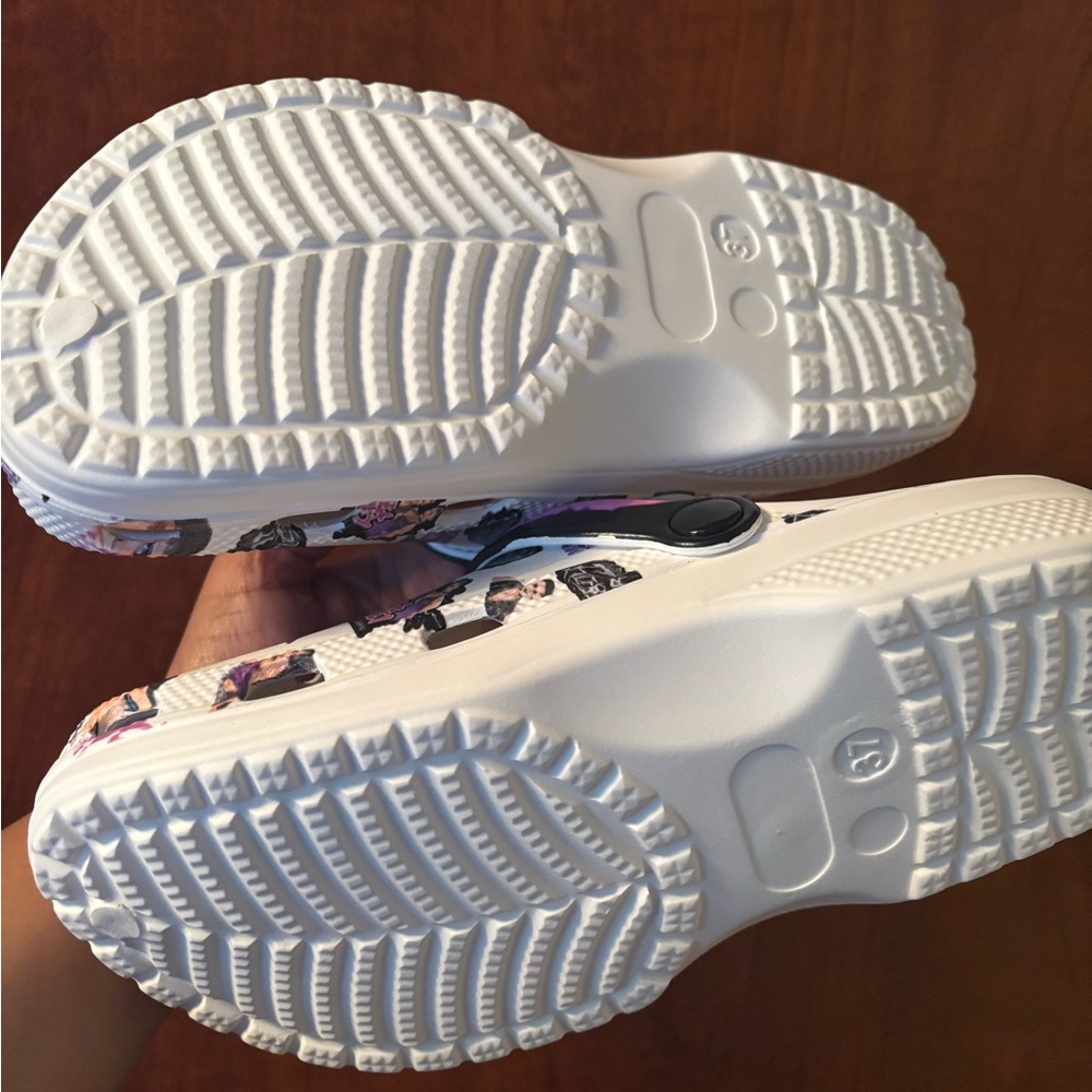 (Brand New) never worn Rhea Ripley Crocs - Picture 3 of 4